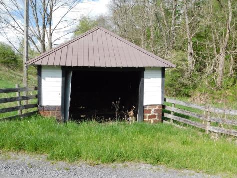 108 Oak Spring Road East Finley PA 15377