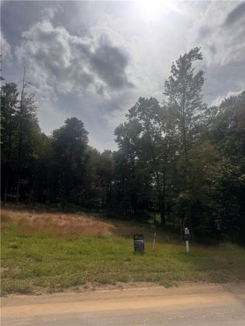 (Lot 15) 154 Woodford Drive Adams Township PA 16033