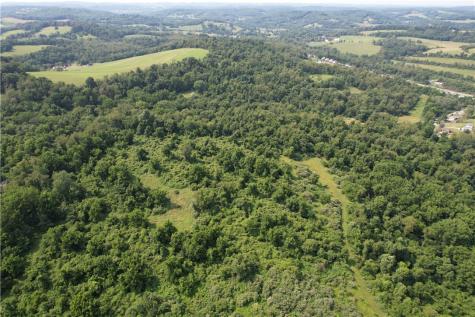 213 E Turnpike Road Mt Pleasant Township PA 15666