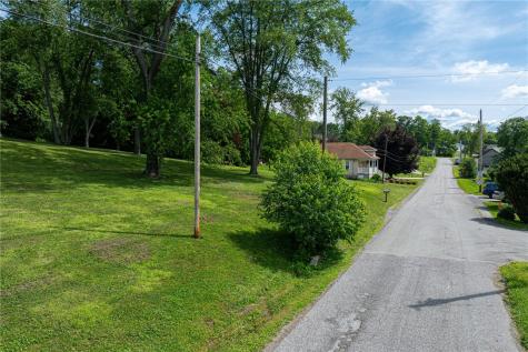 60 Woodrow Drive Avella PA 15340