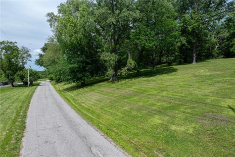 60 Woodrow Drive Avella PA 15340