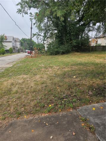 0 Glosser Street E Pittsburgh PA 15112