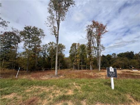 (Lot 27) 143 Woodford Drive Adams Township PA 16033