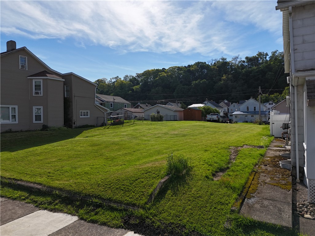 808-810 5th Avenue Ford City Boro PA 16226