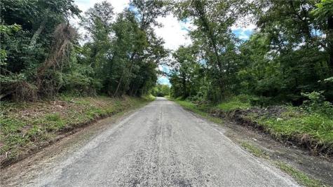 88 Low Hill Road Centerville PA 15417