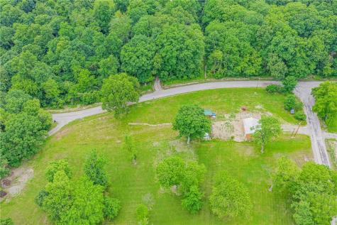 325 Oakdale Road Darlngtn Township PA 16115