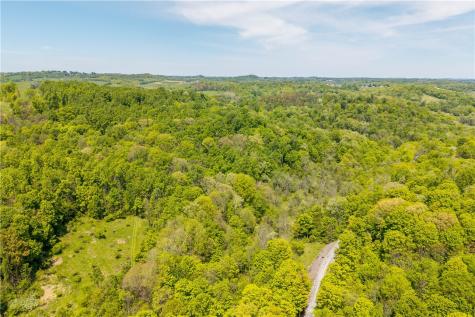 152 Chapel Hill Road Claysville PA 15323