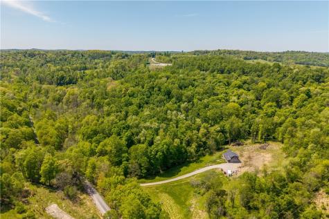 152 Chapel Hill Road Claysville PA 15323
