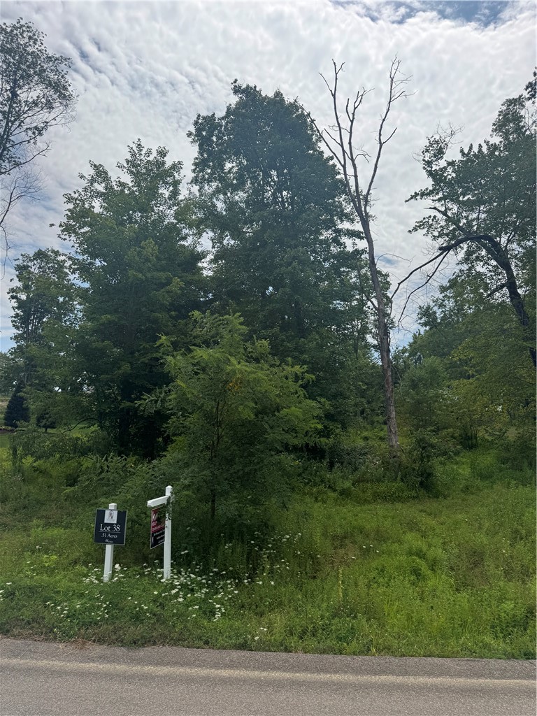 (Lot 38) 142 Lynwood Drive Adams Township PA 16033