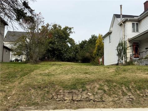 128 Hall Avenue City Of Washington PA 15301