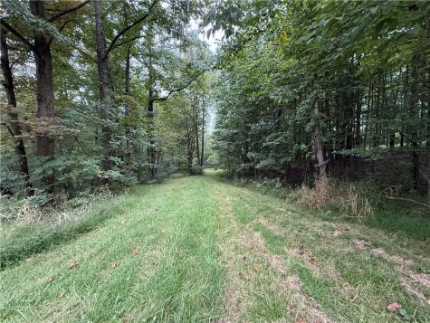 117 Heinz Camp Road Perry Township PA 16051