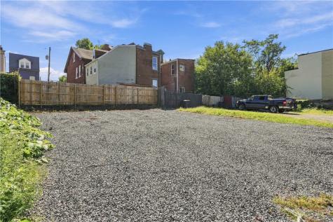 847 Lovitt Way East Allegheny PA 15212