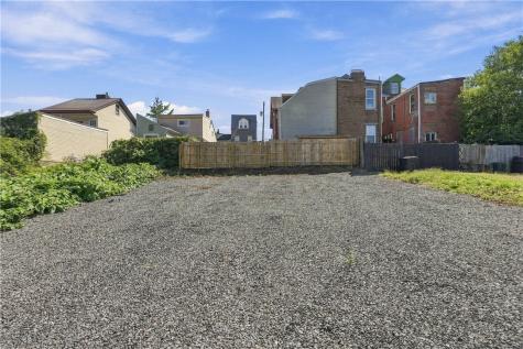 847 Lovitt Way East Allegheny PA 15212