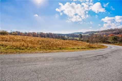 000 Oak Crest Drive Jenner Township PA 15563