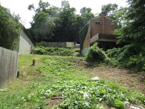 7231 Baker Street Morningside PA 15206