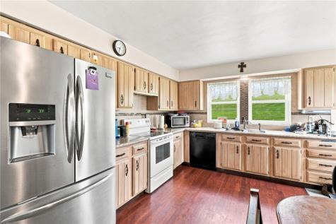 20 Mavor Lane Hopewell PA 15312