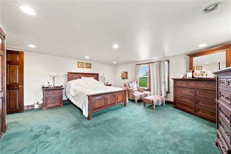 20 Mavor Lane Hopewell PA 15312