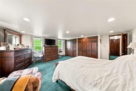 20 Mavor Lane Hopewell PA 15312