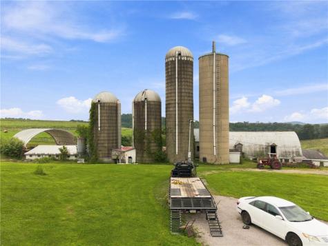 20 Mavor Lane Hopewell PA 15312
