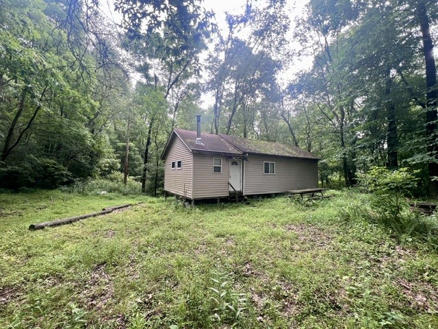 983 Lakewood Neshannock Falls Road Hickory Township PA 16105