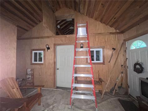 983 Lakewood Neshannock Falls Road Hickory Township PA 16105