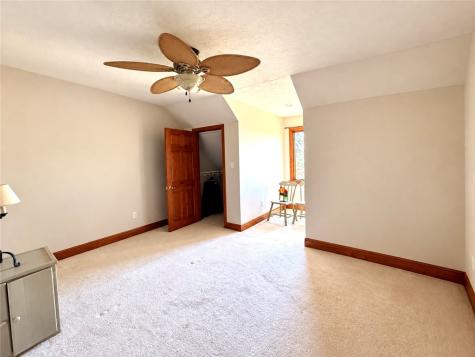 782 Sugar Run Road Nottingham PA 15330