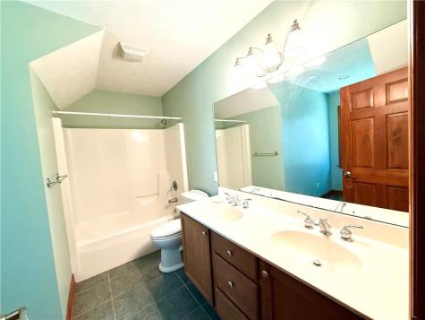 782 Sugar Run Road Nottingham PA 15330