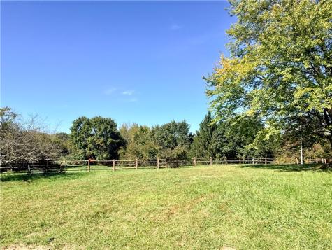 782 Sugar Run Road Nottingham PA 15330