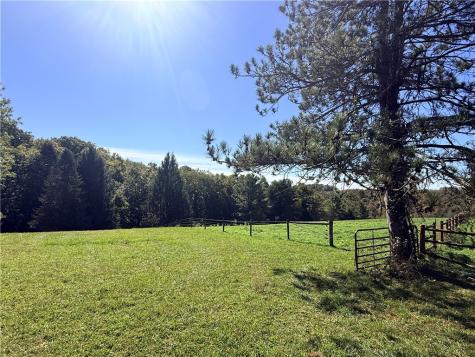 782 Sugar Run Road Nottingham PA 15330