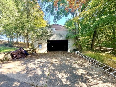782 Sugar Run Road Nottingham PA 15330