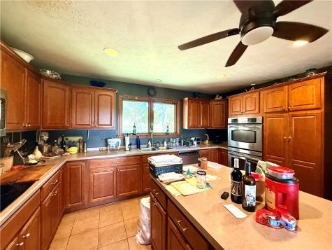 782 Sugar Run Road Nottingham PA 15330