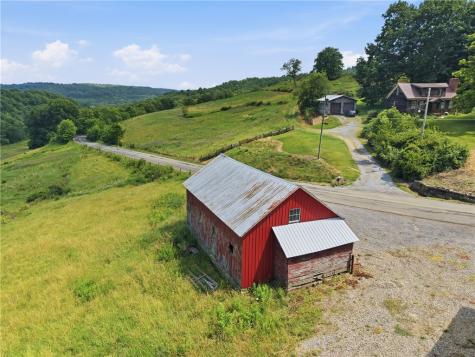 863 Pleasant Hill Perry Township PA 16123