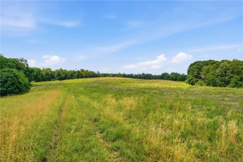 863 Pleasant Hill Perry Township PA 16123