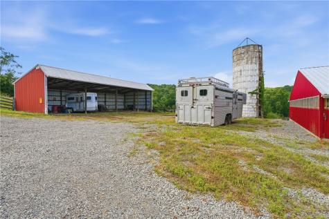 863 Pleasant Hill Perry Township PA 16123