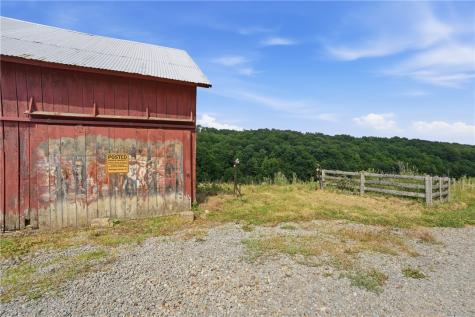 863 Pleasant Hill Perry Township PA 16123