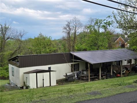 10 Courson Hill Road Amwell PA 15301