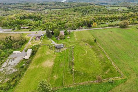 1636 Perry Highway Portersville Boro PA 16051