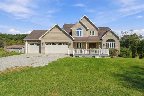 611 Ten Mile Road Amwell PA 15311