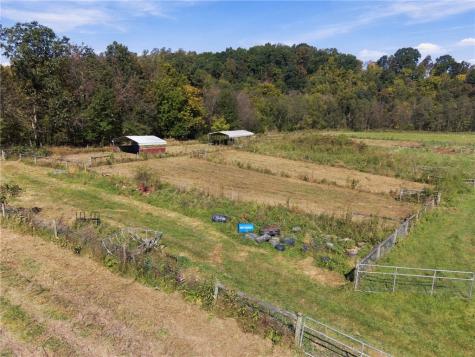 611 Ten Mile Road Amwell PA 15311