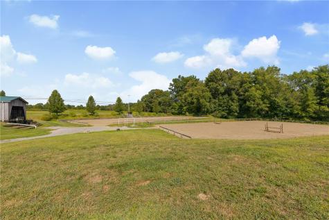 206 Lee Road Springfield Township PA 16127