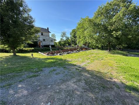 393 N Gallatin Avenue North Union Township PA 15401
