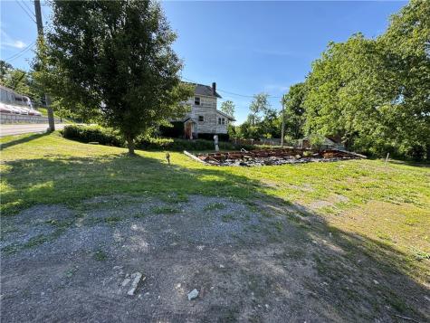 393 N Gallatin Avenue North Union Township PA 15401
