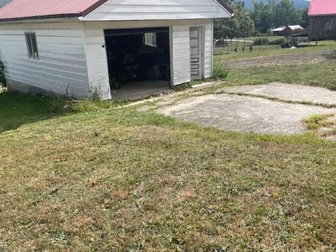 2140 Springhill Furnace Road Springhill Township PA 15478