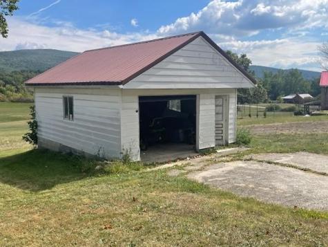 2140 Springhill Furnace Road Springhill Township PA 15478