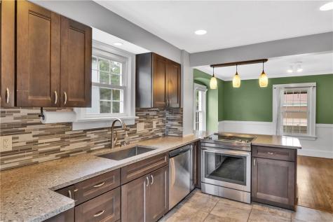 202 Foch Street Ellwood City PA 16117