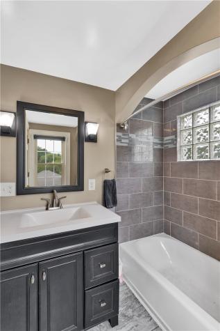 202 Foch Street Ellwood City PA 16117