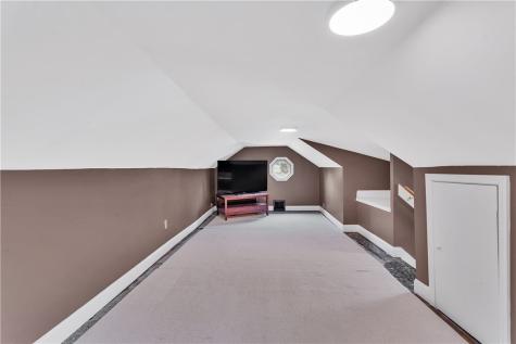 202 Foch Street Ellwood City PA 16117