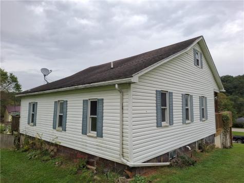 107 Sawmill Road Rogersville PA 15370