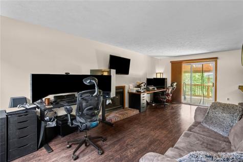 7335 Deer Run Circle Imperial PA 15126