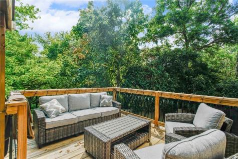 7335 Deer Run Circle Imperial PA 15126